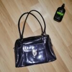 Лачена чанта